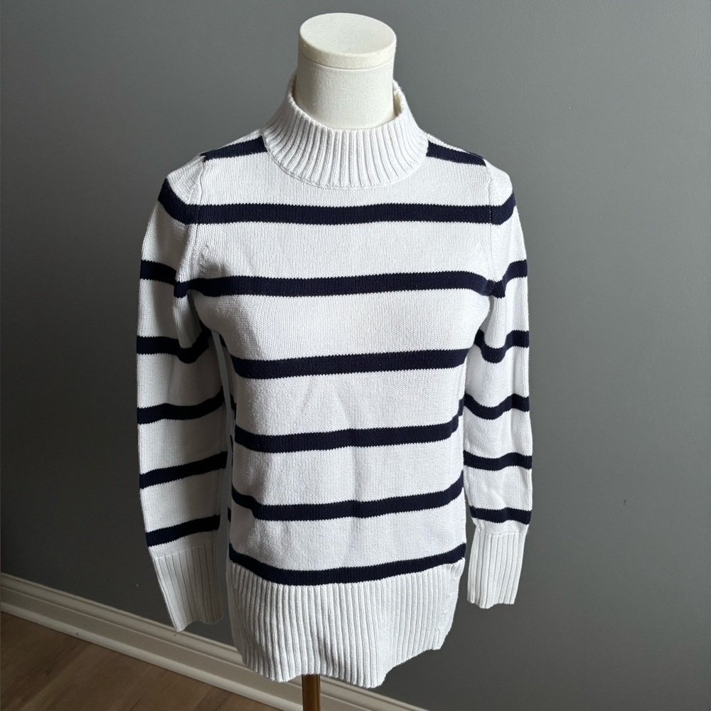 GAP White and Navy Striped Turtleneck Sweater